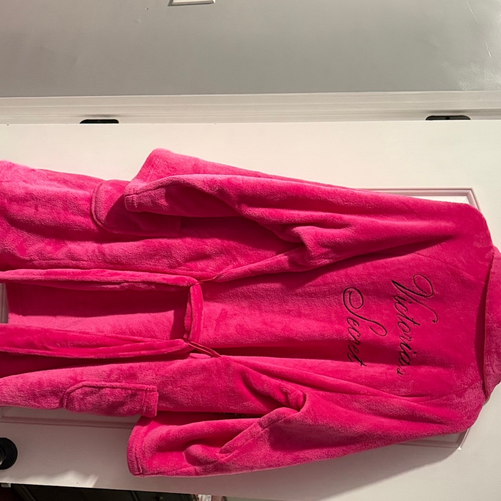 Victoria's Secret Pink Robe - Picture 6 of 7